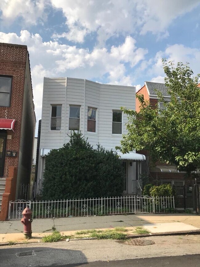 865 Kinsella St 865 Kinsella St The Bronx NY 10462 Apartment Finder