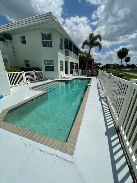 Building Photo - 3907 San Rocco Dr