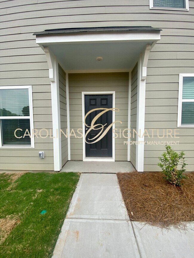 Building Photo - End Unit, 3BR/2.5BA Townhome in Piper Landing
