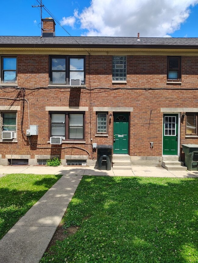 Building Photo - 2 Bed, 1 Bath Home for Rent