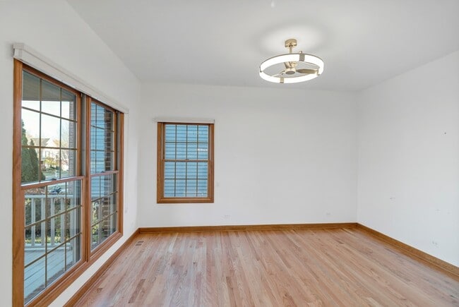 Building Photo - 4N550 School Rd