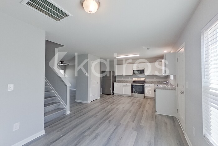 Building Photo - 3908 Miller Dr
