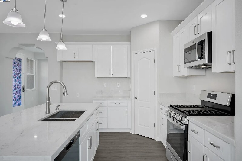 Building Photo - 161 Nabor Ct