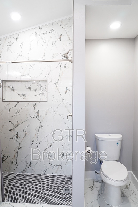 Building Photo - 307 Cheryl Ct