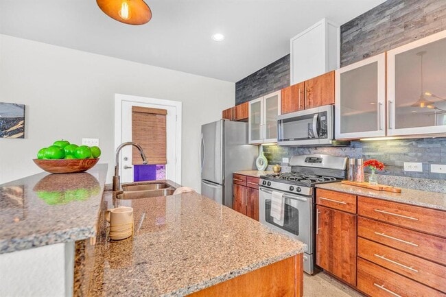 Building Photo - 5325 Sendero Hills Pkwy