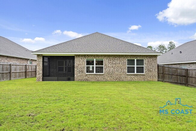Building Photo - 5759 Overland Dr