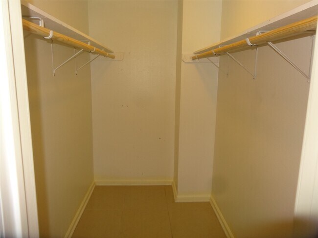 Building Photo - 1606 Quail Run