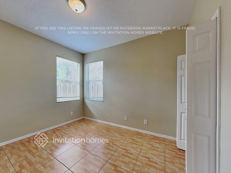 Building Photo - 13326 Rosemeade Cove