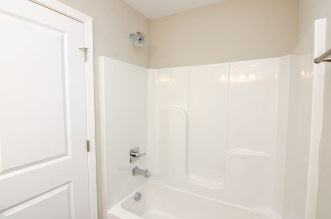 Building Photo - North Columbia Rental