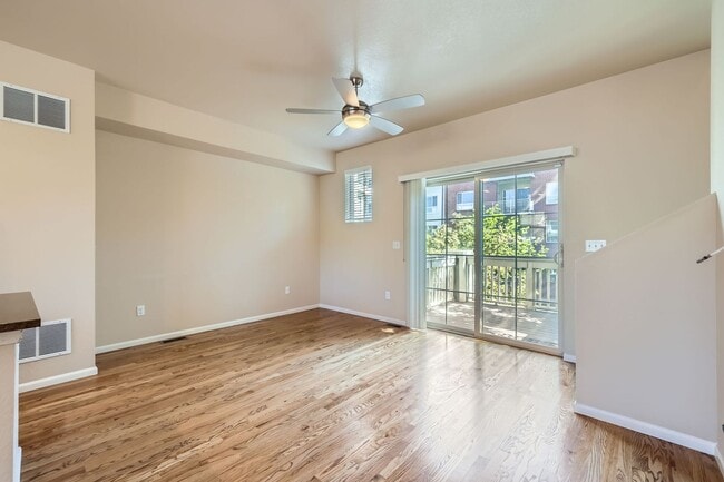 Building Photo - Evolve Real Estate: Available Immediately!...