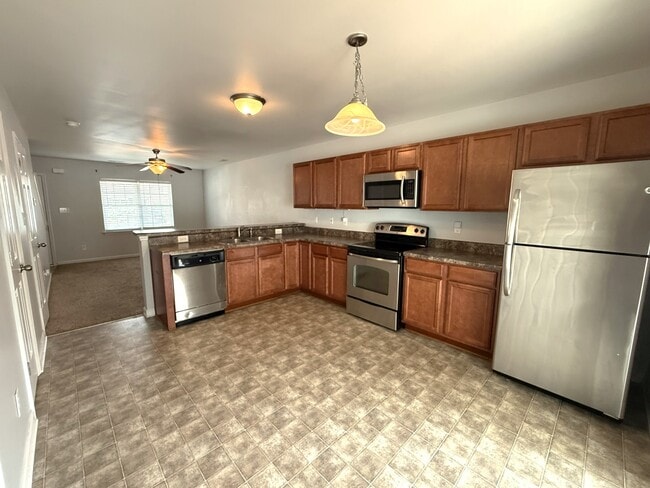 Building Photo - 8008 Banister Loop