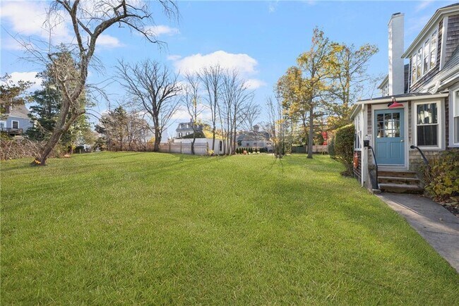 Building Photo - 31 Cranston Ave