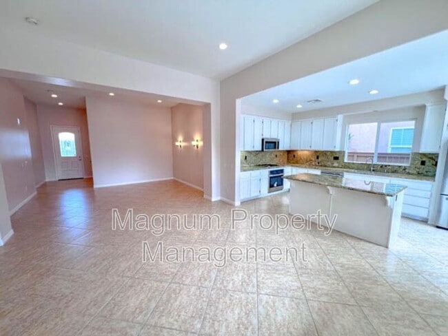 Building Photo - 31651 McCartney Dr