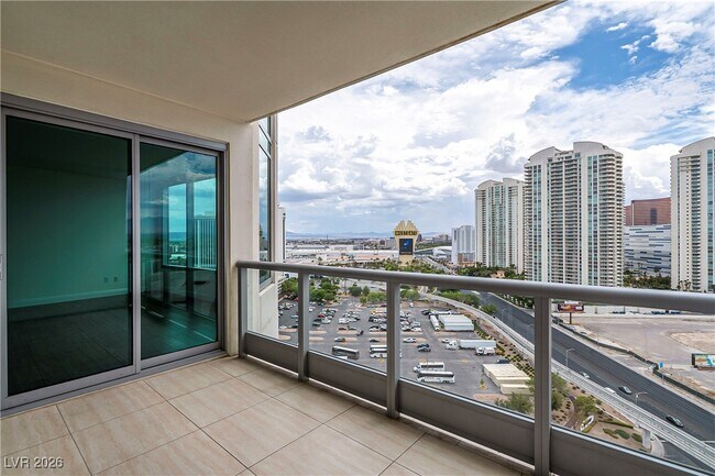 Building Photo - 222 Karen Ave