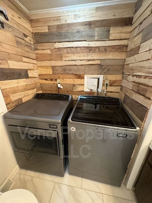 Building Photo - 34 Congress St