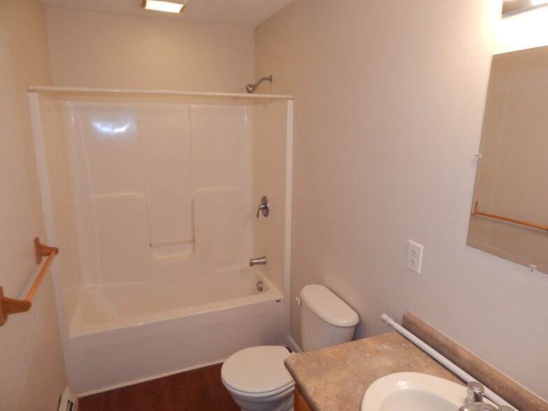 Building Photo - 22 Cutts Street