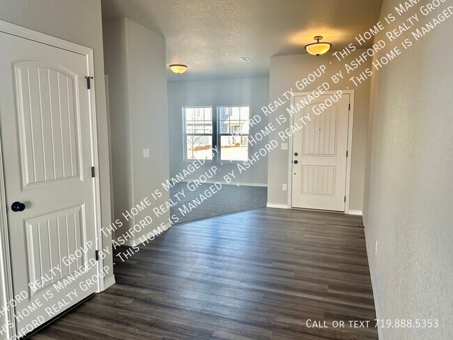 Building Photo - 7351 Coppermine Ct
