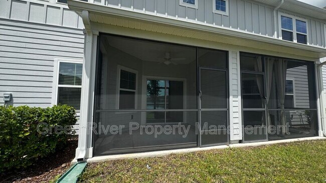 Building Photo - 10361 Benson Lake Dr