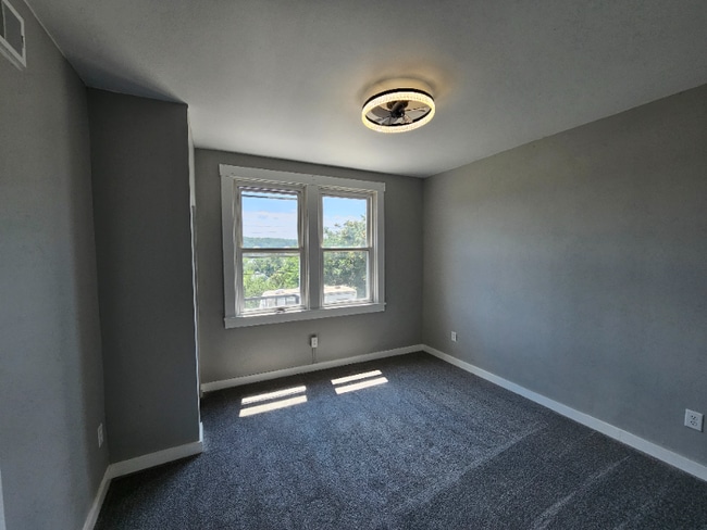 Building Photo - 1257 8th Ave