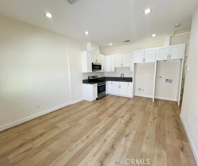 Primary Photo - 10888 Dora St