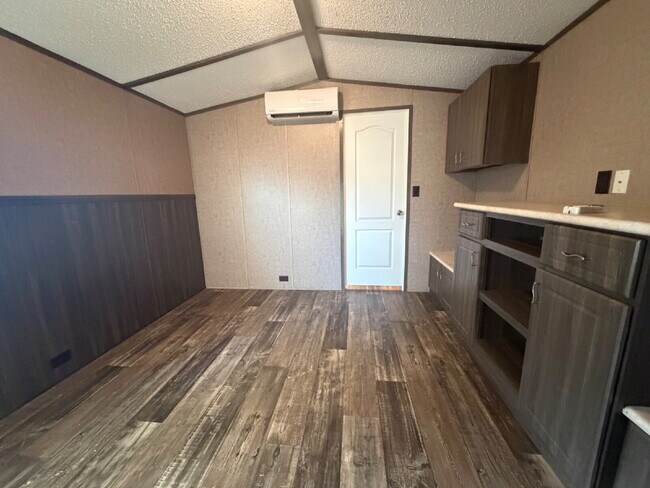 Building Photo - Tiny home, big lifestyle!