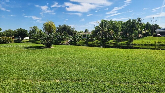 Building Photo - 6550 Royal Palm Blvd