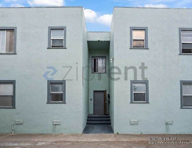 Building Photo - 2238 Seventh St
