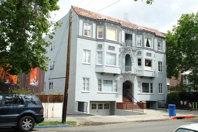 Building Photo - 2451 Le Conte Ave