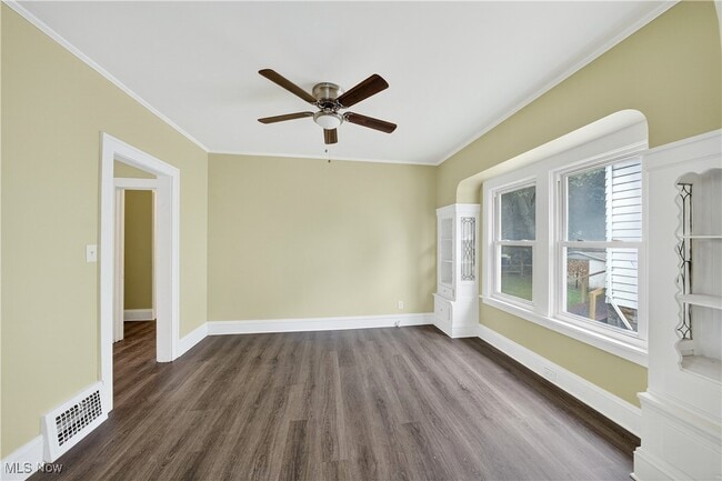 Building Photo - 4200 Cullen Dr