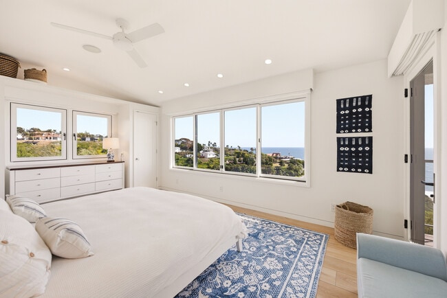 Building Photo - 6817 Seawatch Ln