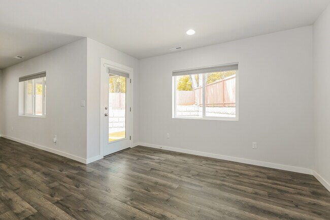Building Photo - 17023 126th St SE