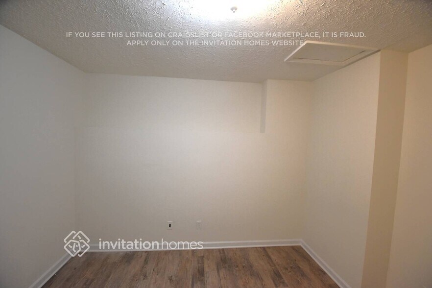Building Photo - 1661 Hampton Walk Dr NE