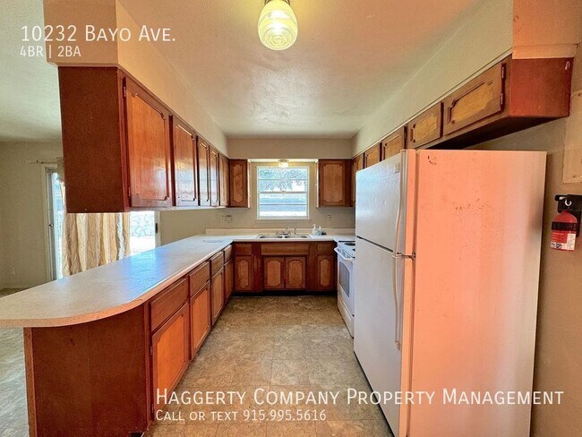 Building Photo - 10232 Bayo Ave
