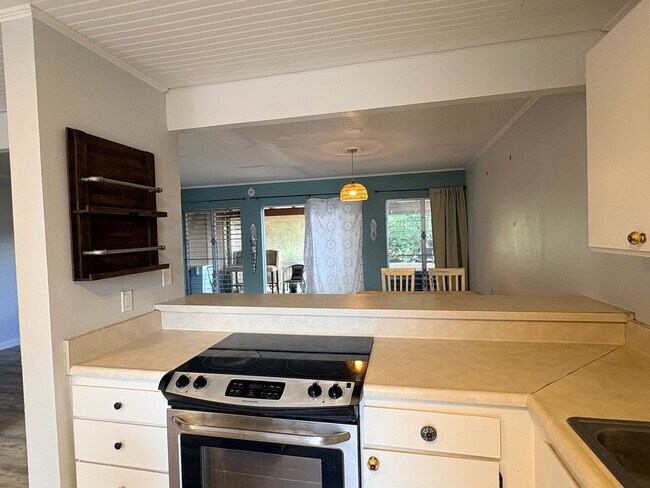 Building Photo - Makakilo Townhouse