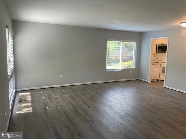 Building Photo - 1230 Gemini Dr