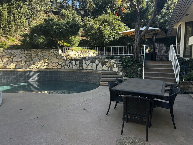 Building Photo - 17218 Escalon Dr