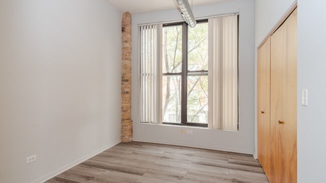 Building Photo - 1300 N Milwaukee Ave