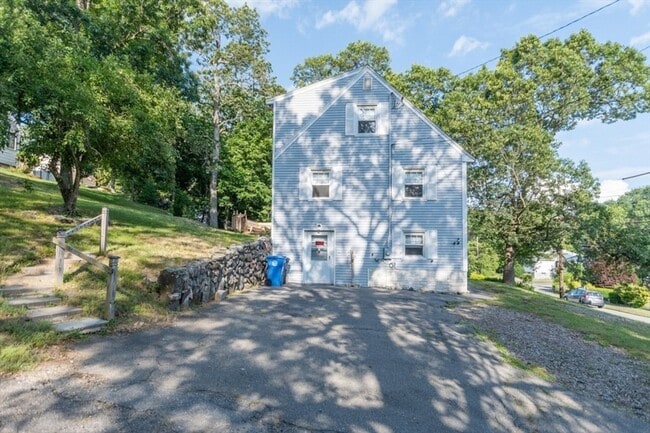 Building Photo - 205 Hardy Pond Rd