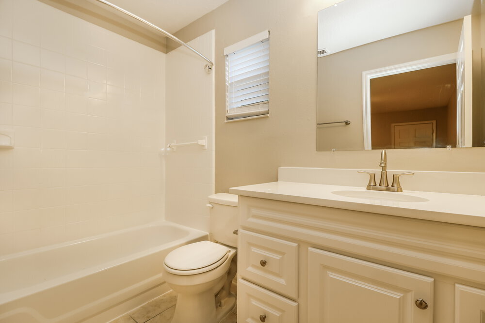 Building Photo - 2702 Woodstream Cir