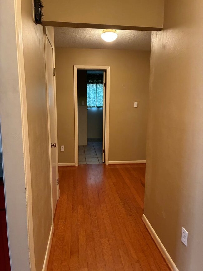 Building Photo - 19 Indian Trail