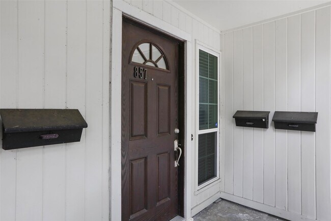 Building Photo - 857 Wax Myrtle Ln