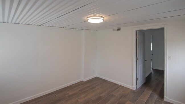 Building Photo - 1715 N Midwest Blvd