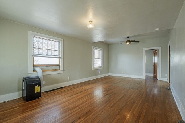 Building Photo - 1258 Colorado Ave