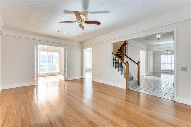 Building Photo - 5317 Signal Peak Dr