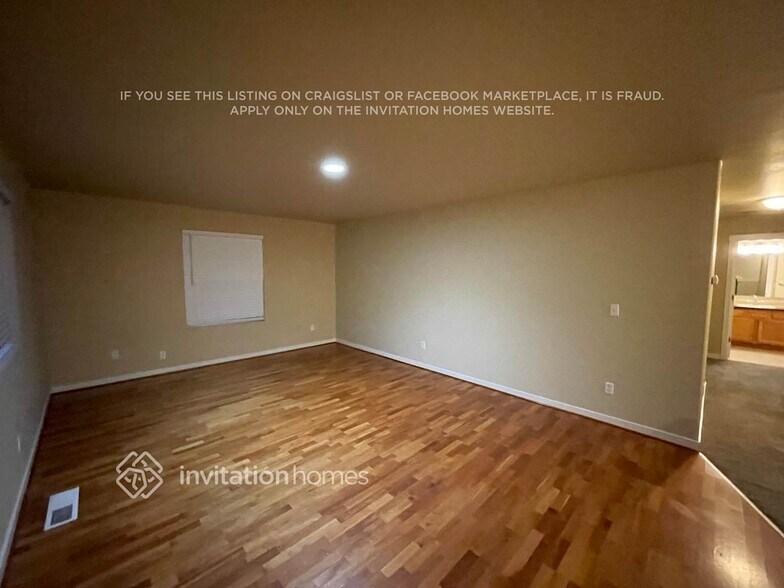 Building Photo - 14102 11th Pl W