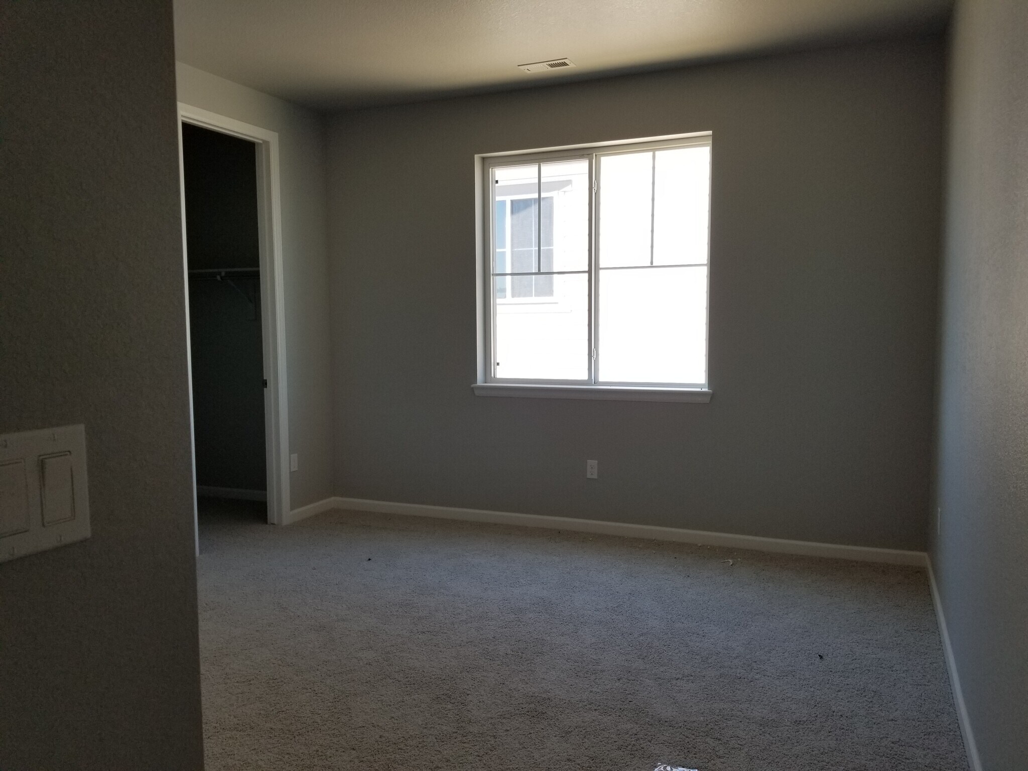 Building Photo - 412 w 128th place