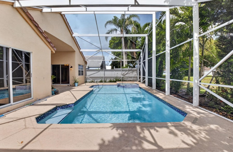 Building Photo - 7558 Ironbridge Cir