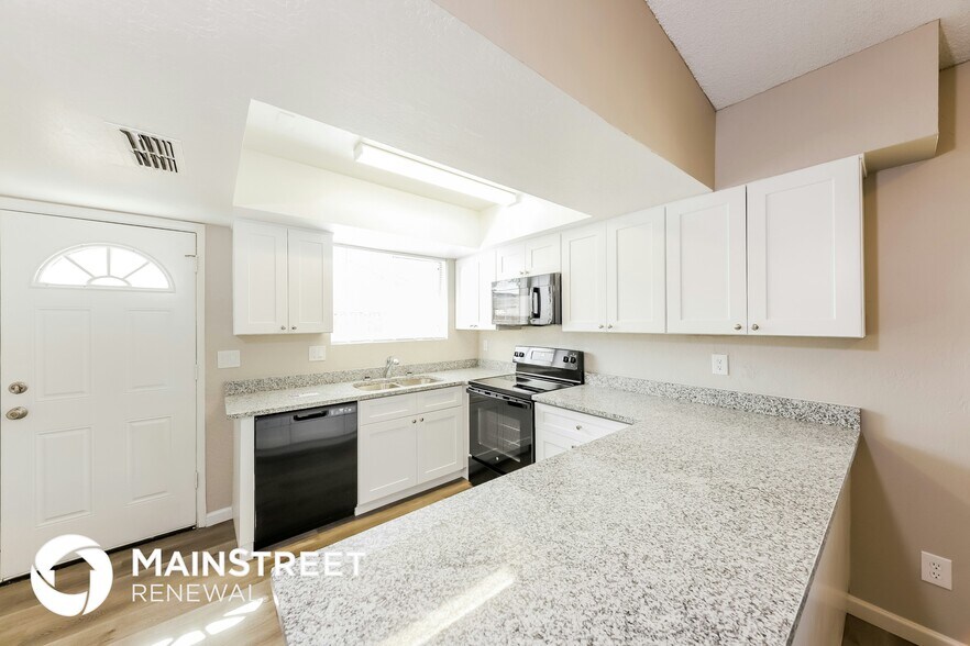 Building Photo - 337 W Kristal Way