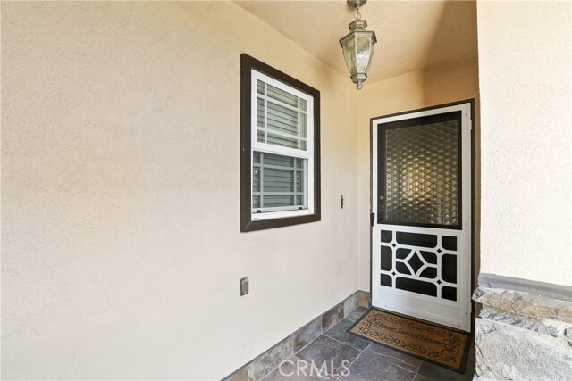 Building Photo - 4880 Hazelnut Ave