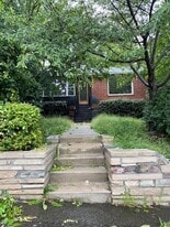 Building Photo - 209 43rd St S